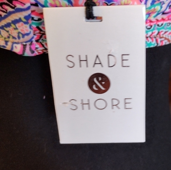 SHADE & Shore  Bandeau Swim Top - Picture 4 of 6